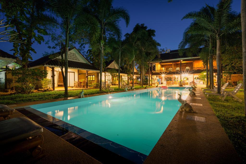 Iyara B R Resort And Spa Kohchan