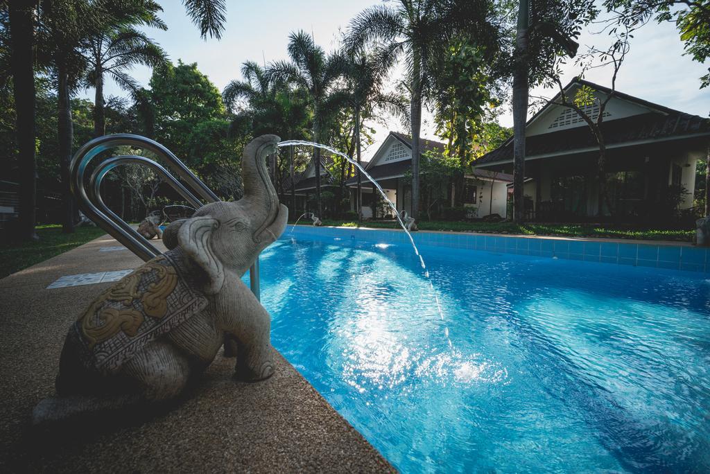 Iyara B R Resort And Spa Kohchan