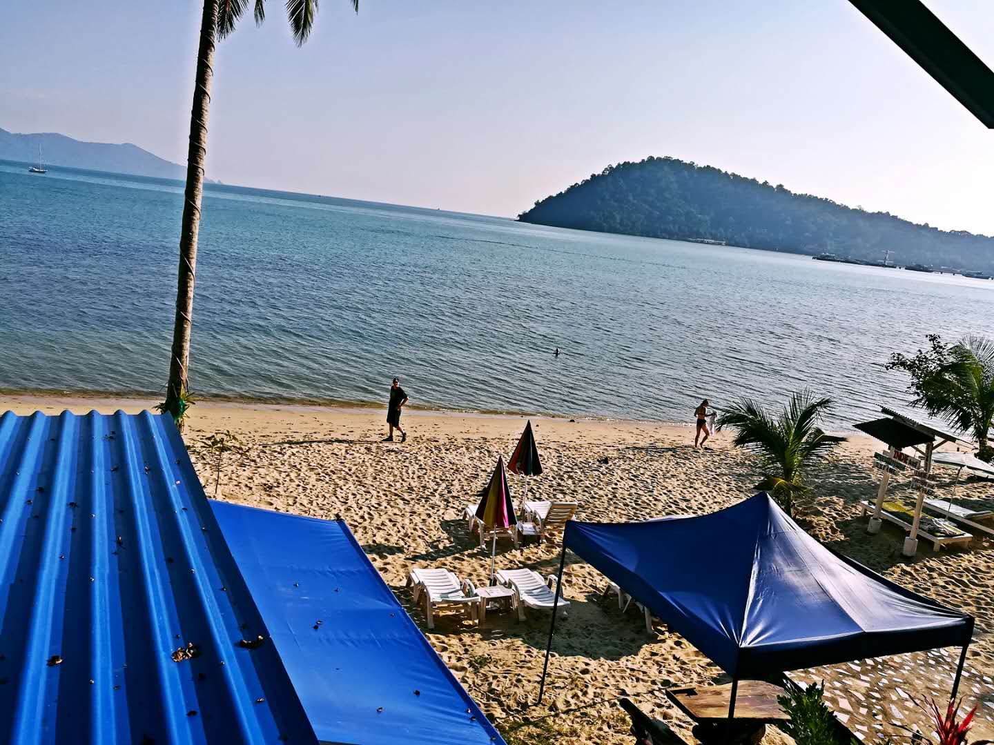 Janus Beach Inn