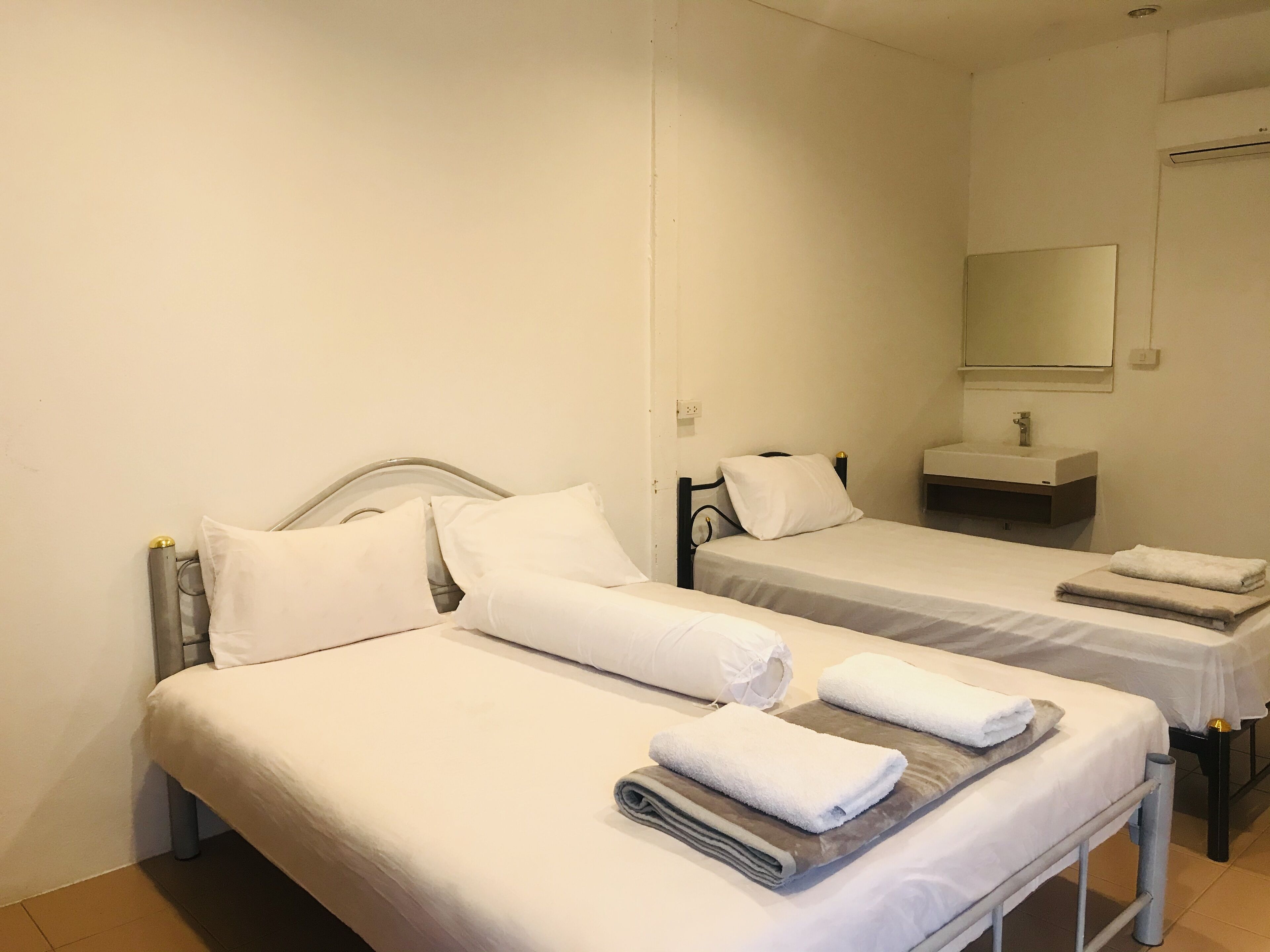 Juppy Hong Guesthouse