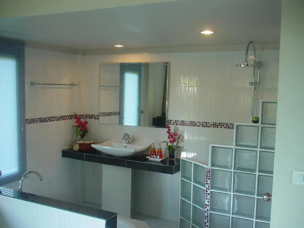 Faye Orchid Resort