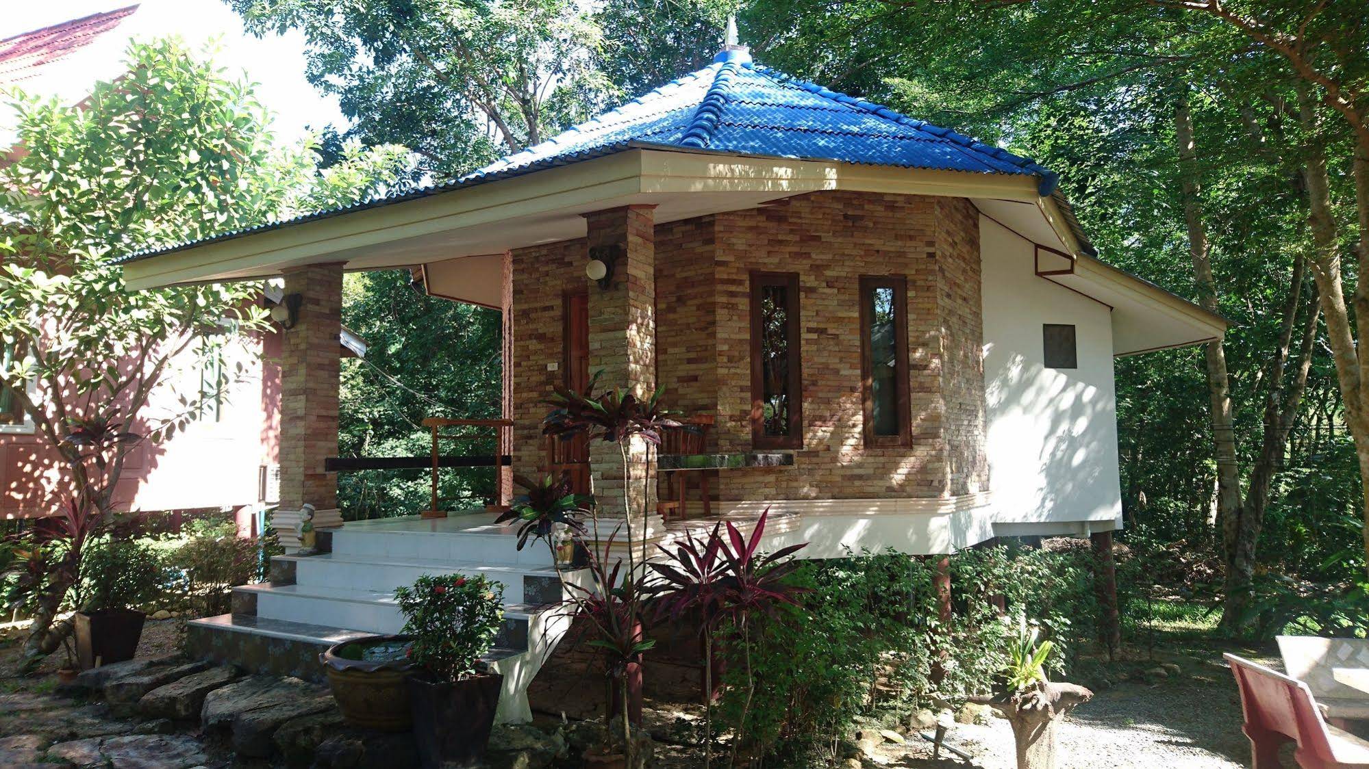 Macura Resort