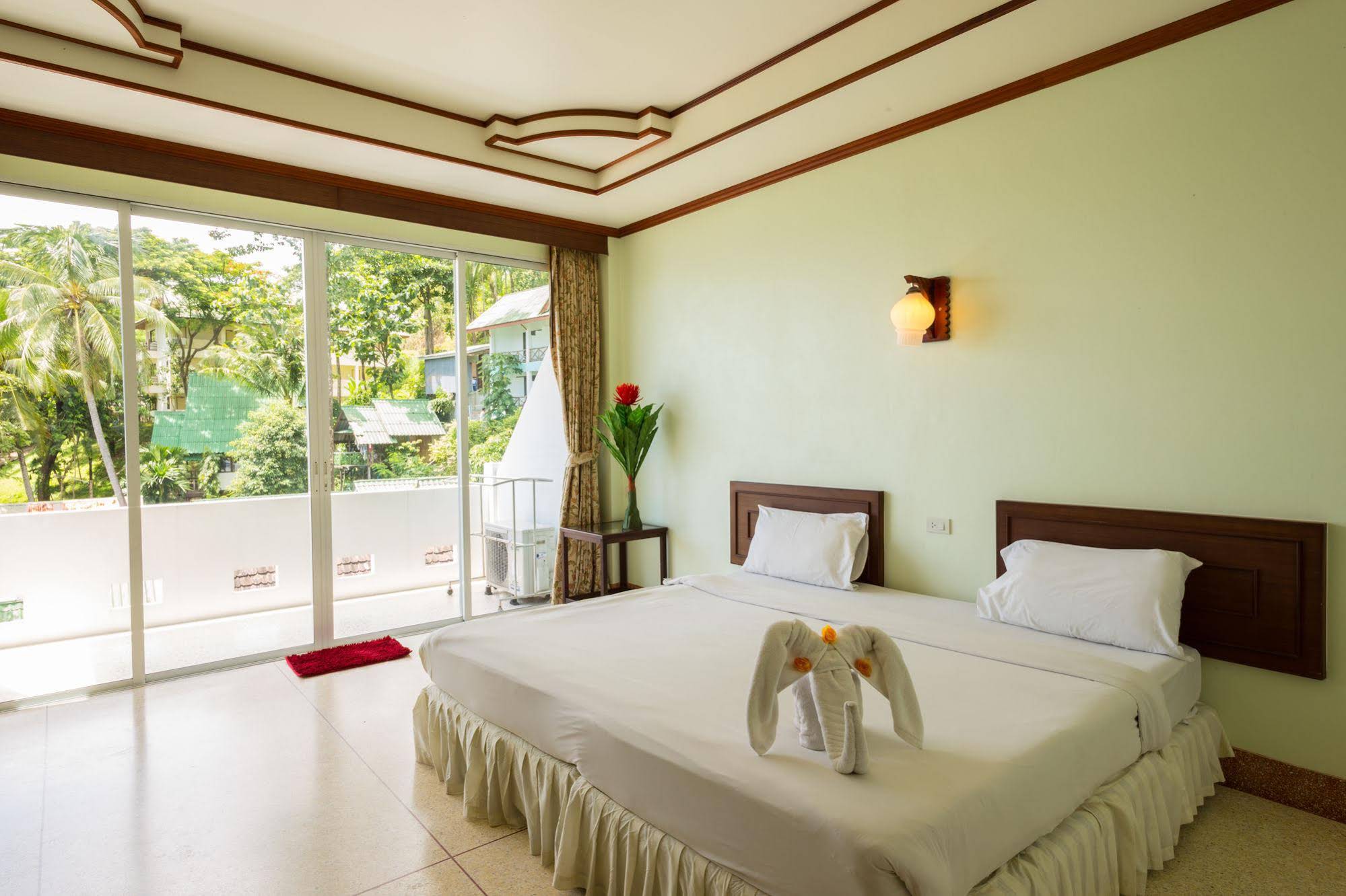 Mam Kai Bae Beach Resort
