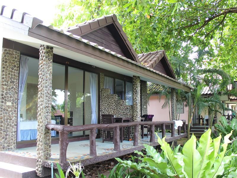 Nang Nual Beach Resort