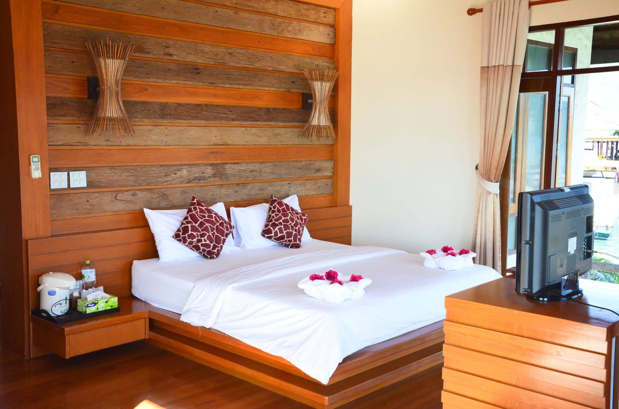 Salakphet Resort