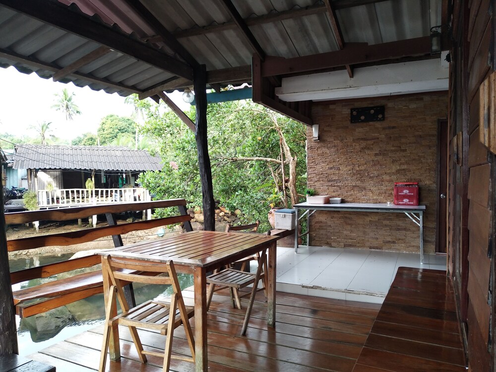 Ban Raw Homestay