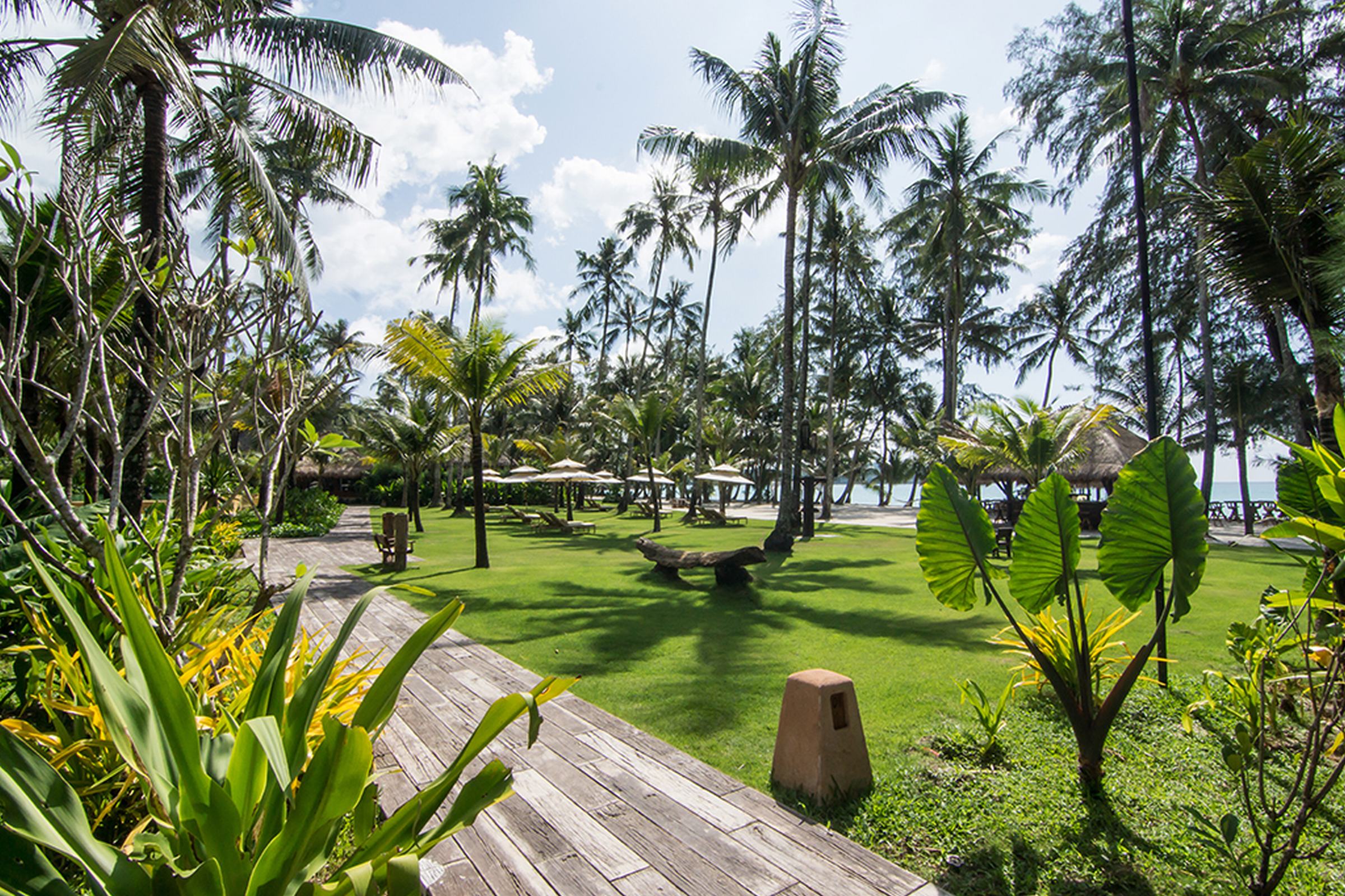 High Season Pool Villa & Spa