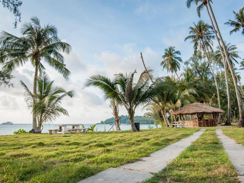 Sea Far Resort