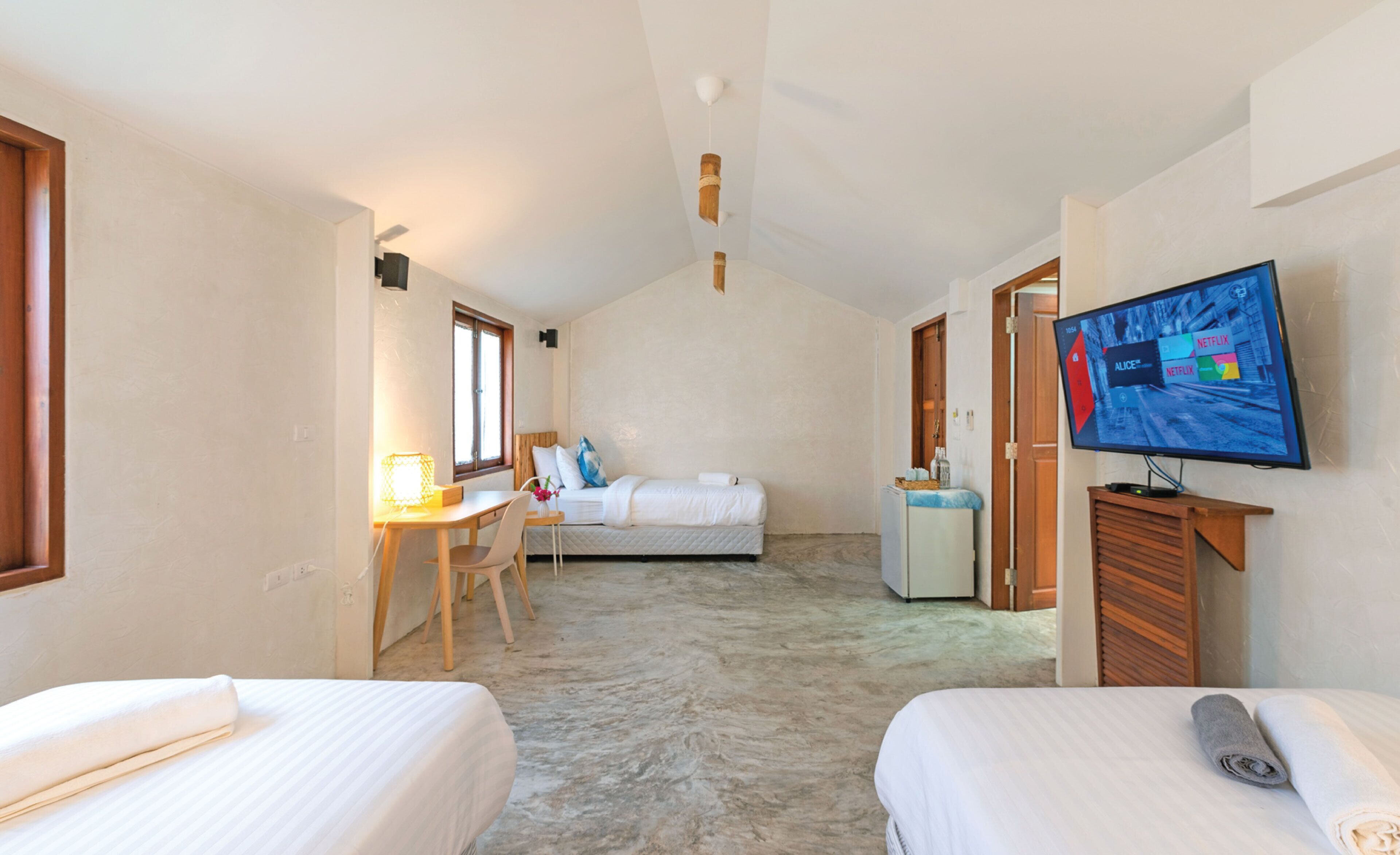 The Little White Bird Traveller Hostel