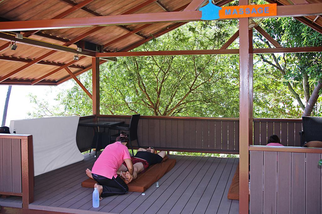 Koh Mak Buri Hut Natural Resort