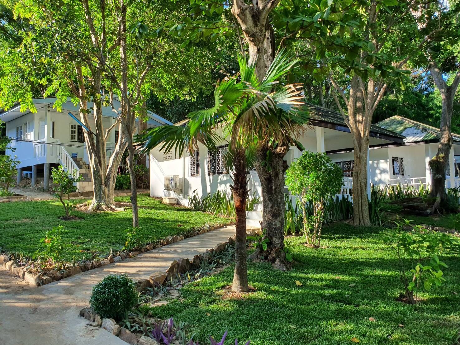Blue Bay Bungalow