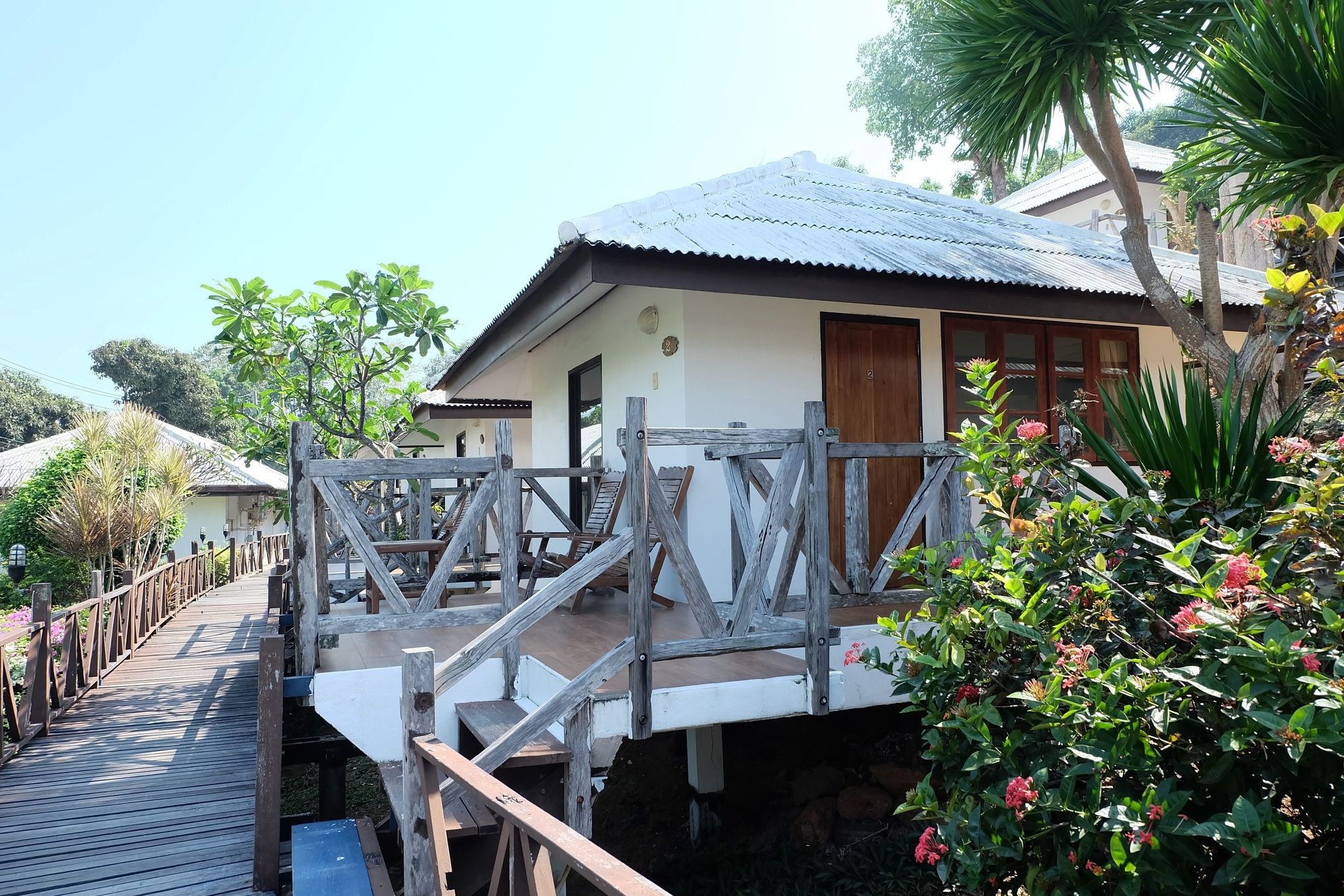 Samed Cliff Resort