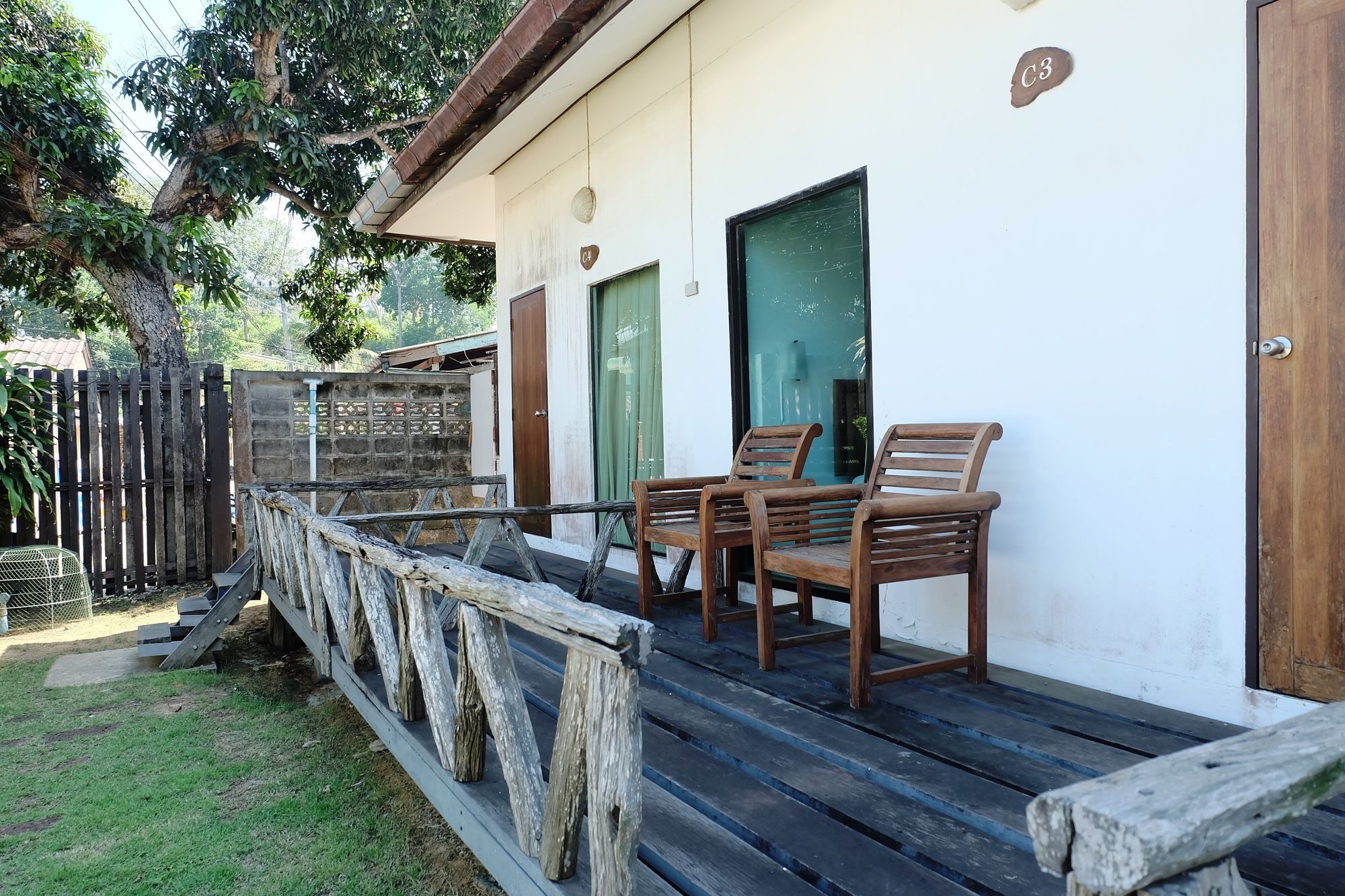 Samed Cliff Resort