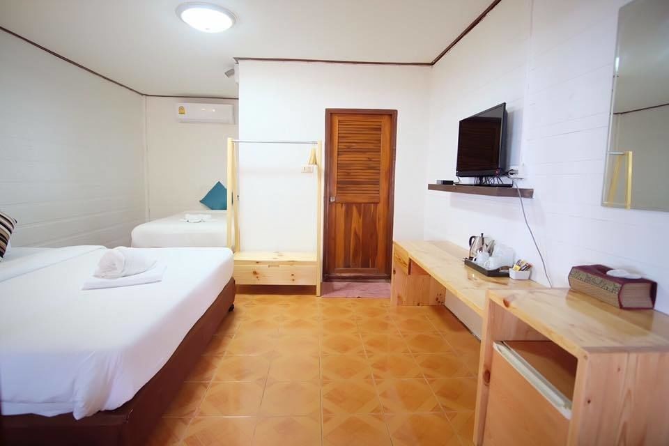 Tonsak Resort