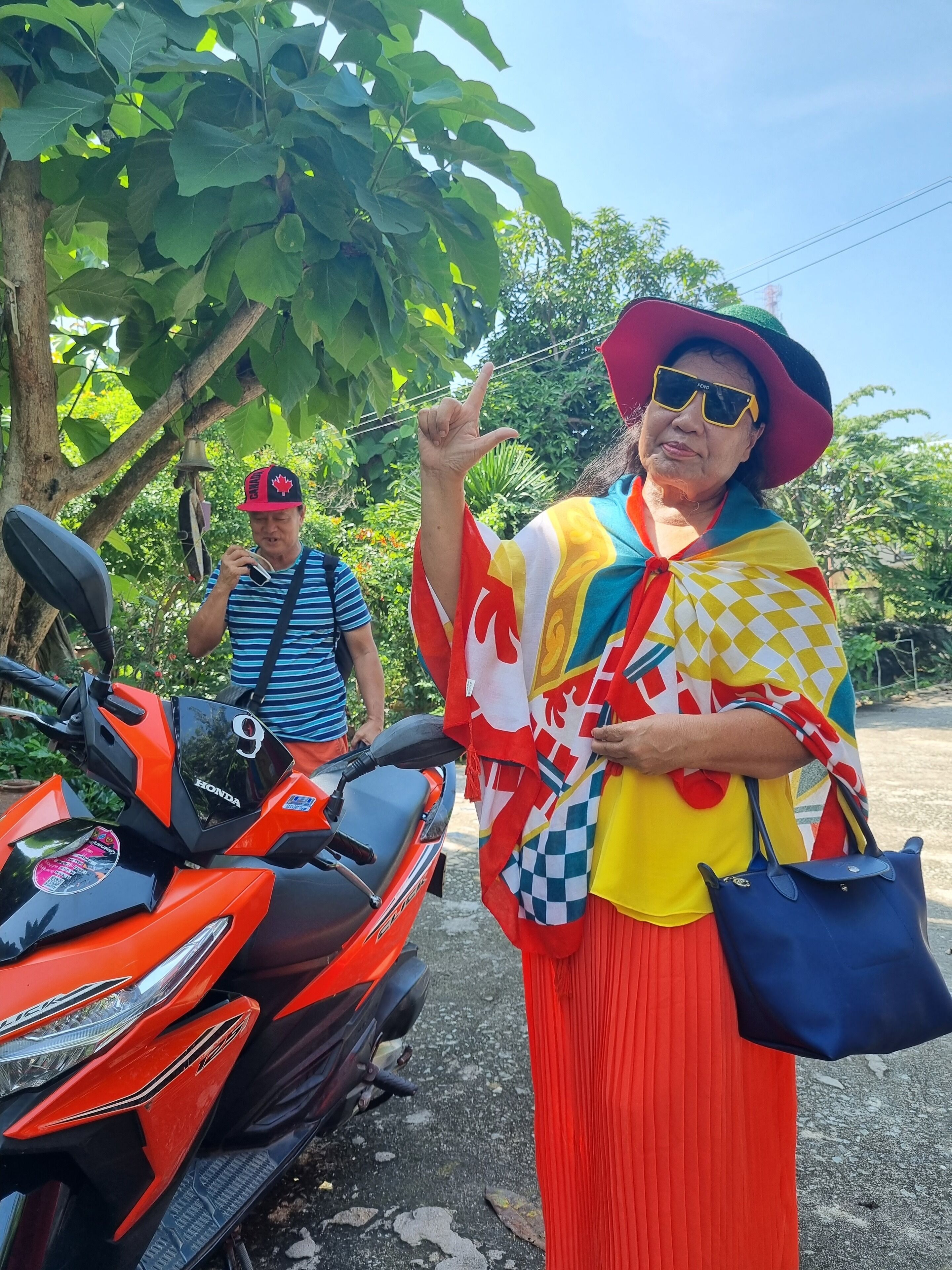Sawasdee Sichang Resort