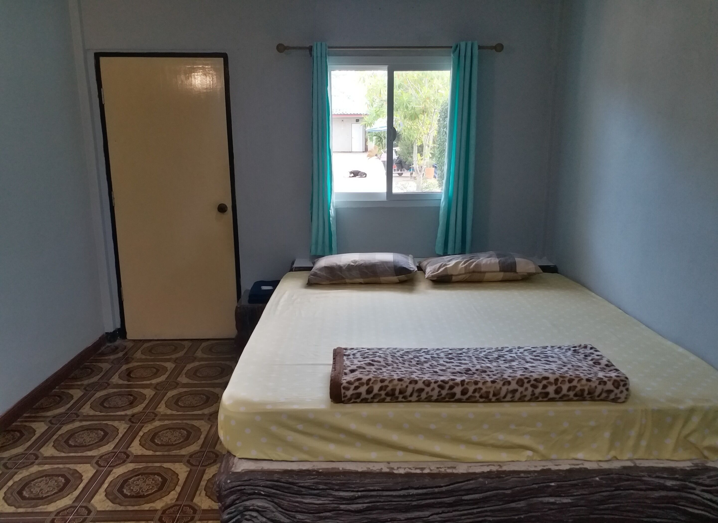 77 Resort