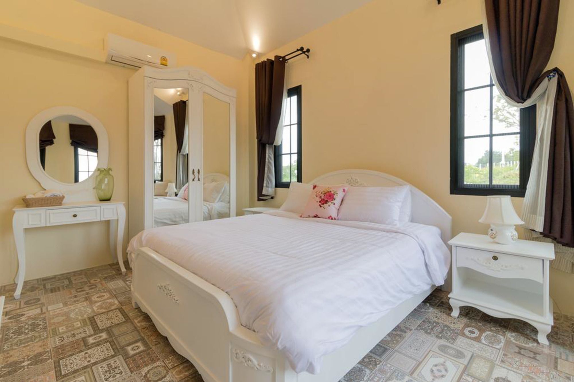 Chateau De Prim Khao Yai