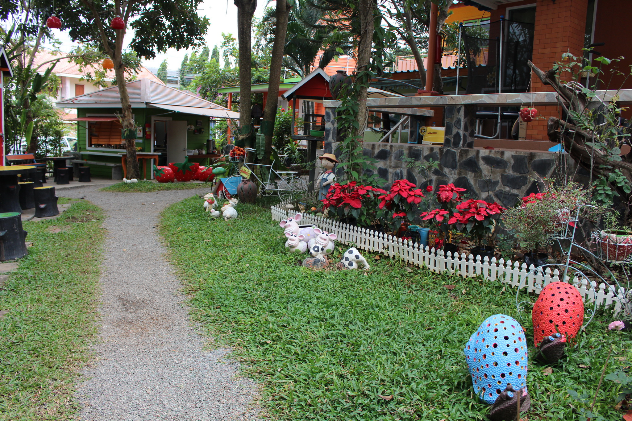 Kanghanrak Theme Houses