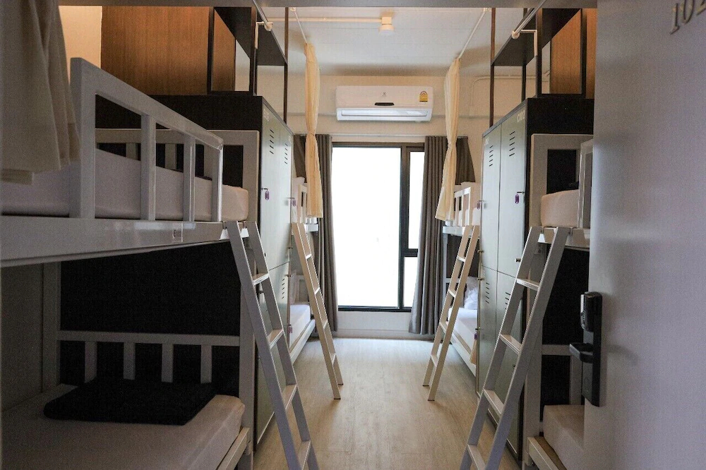 Pakchong Center Poshtel