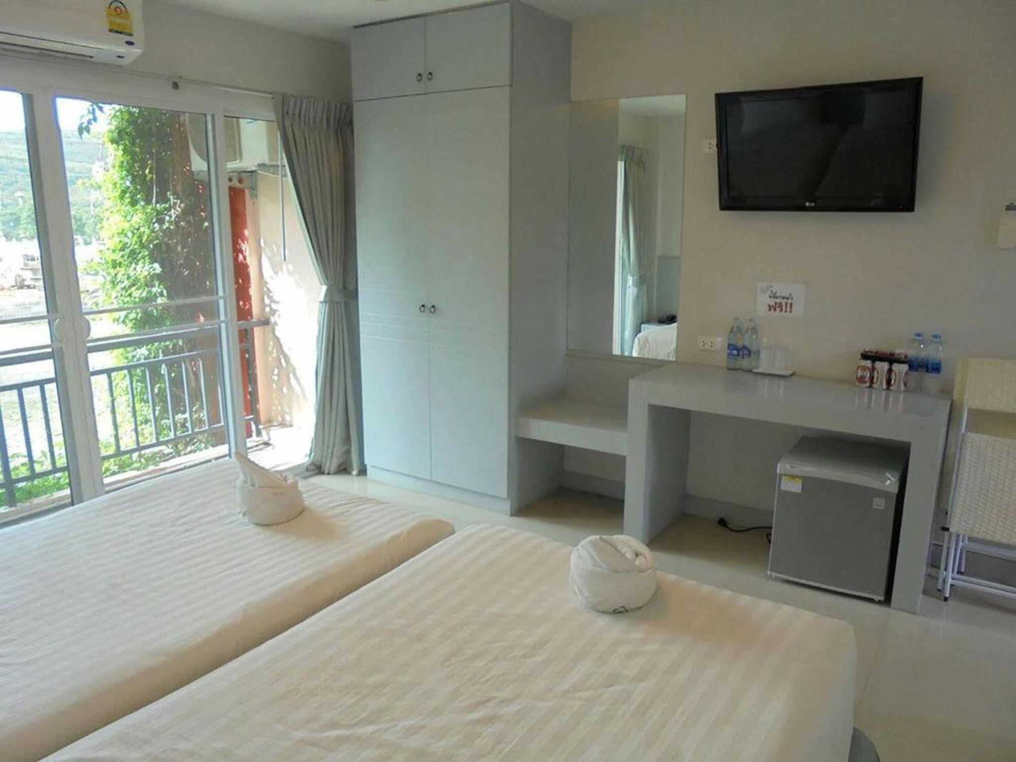 Rose Villa Resort