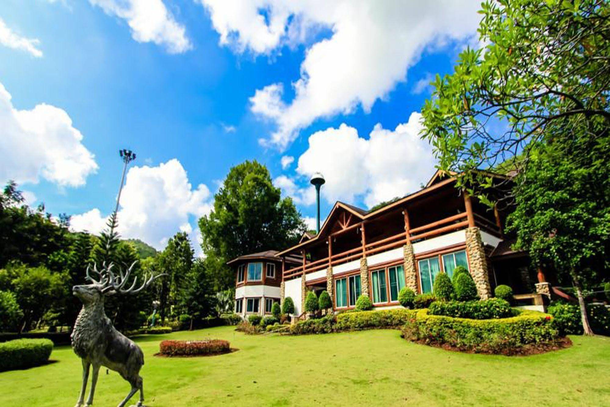 The Log Home Experience Khao Yai
