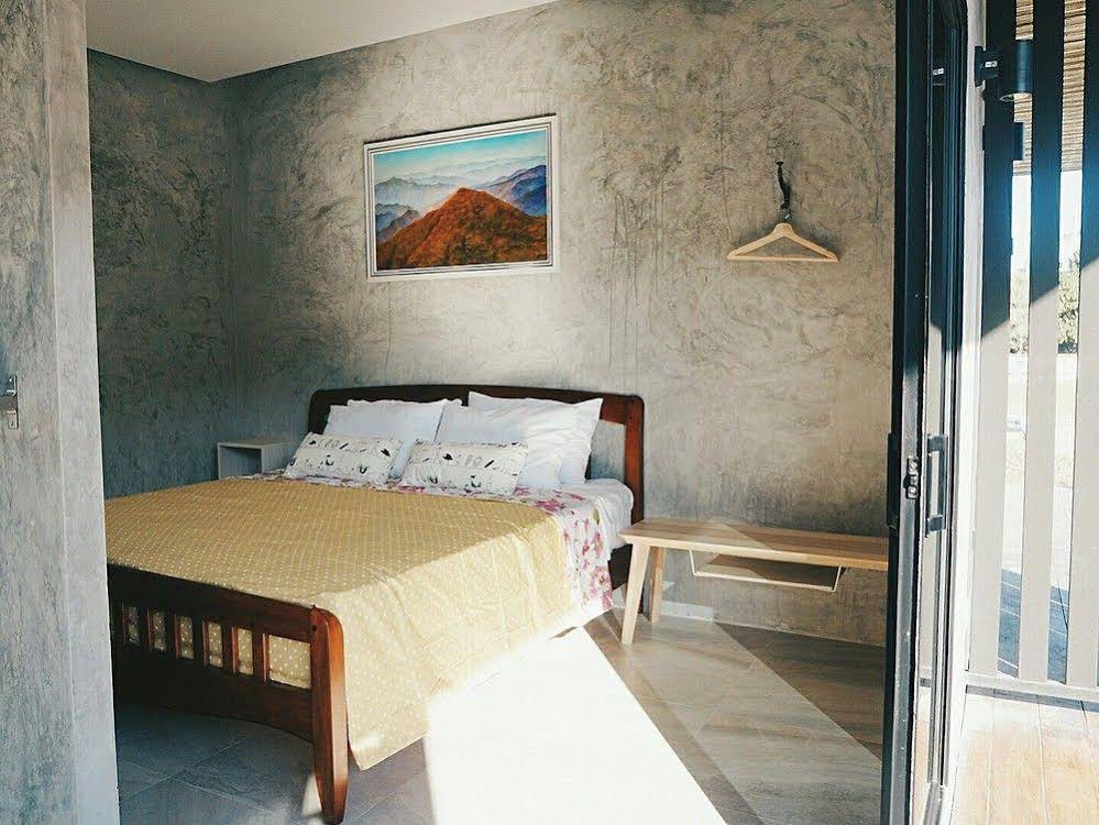 The White Knot Farm Stay