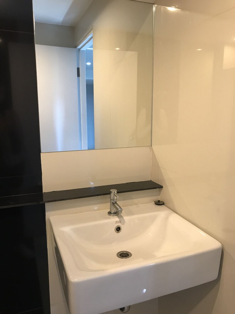 Ploen Ploen Residence