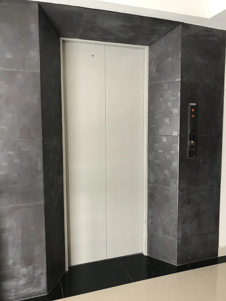 Ploen Ploen Residence
