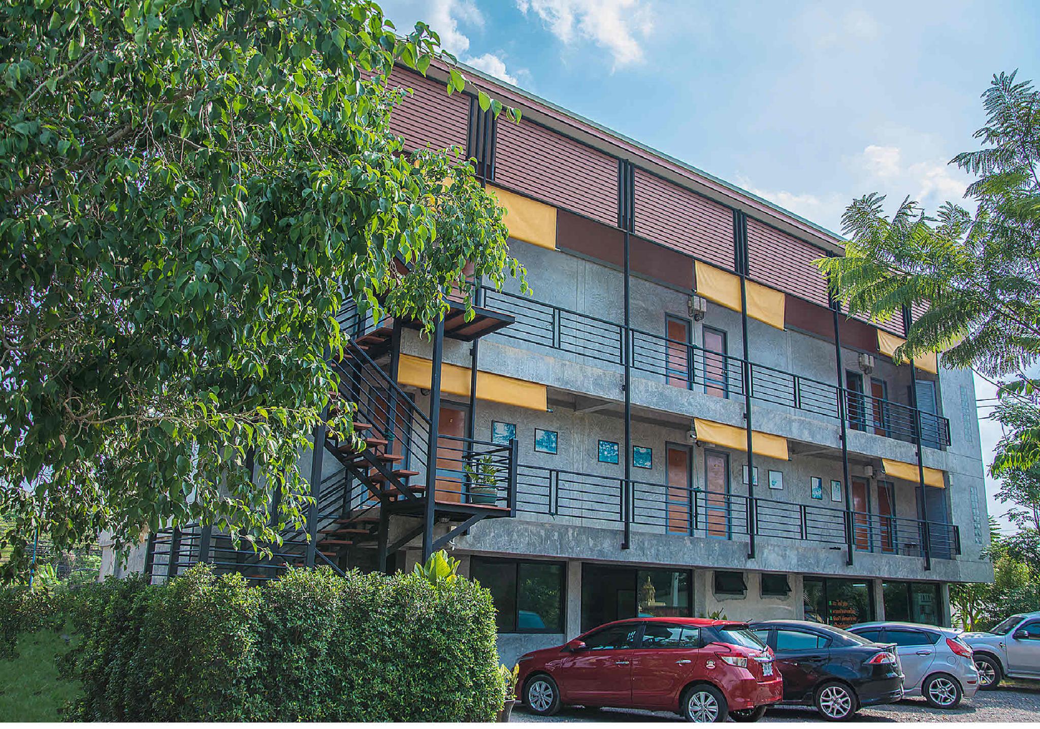 Suntisuk Place