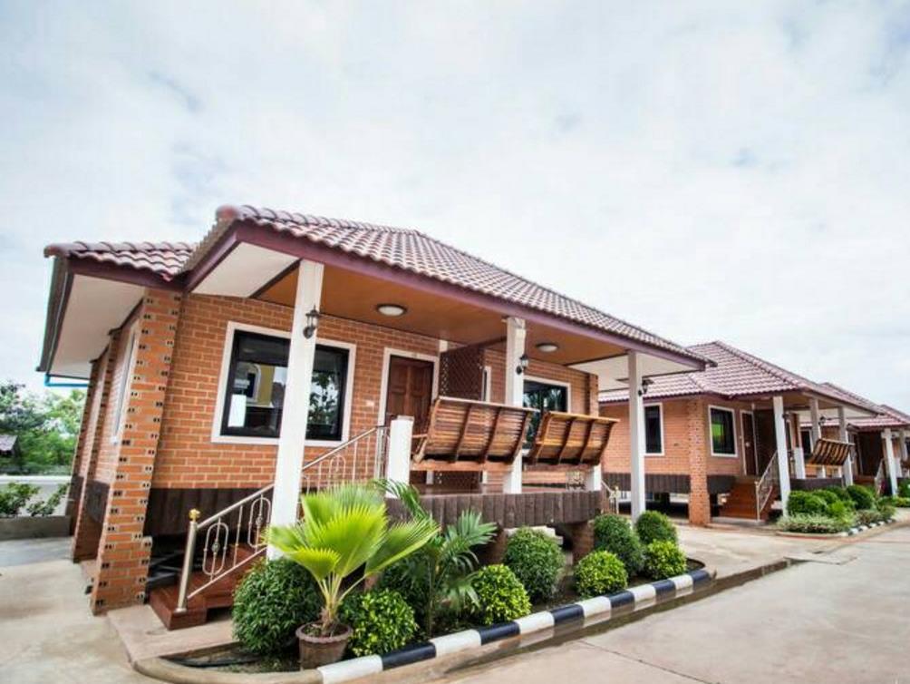 Eitanic Resort