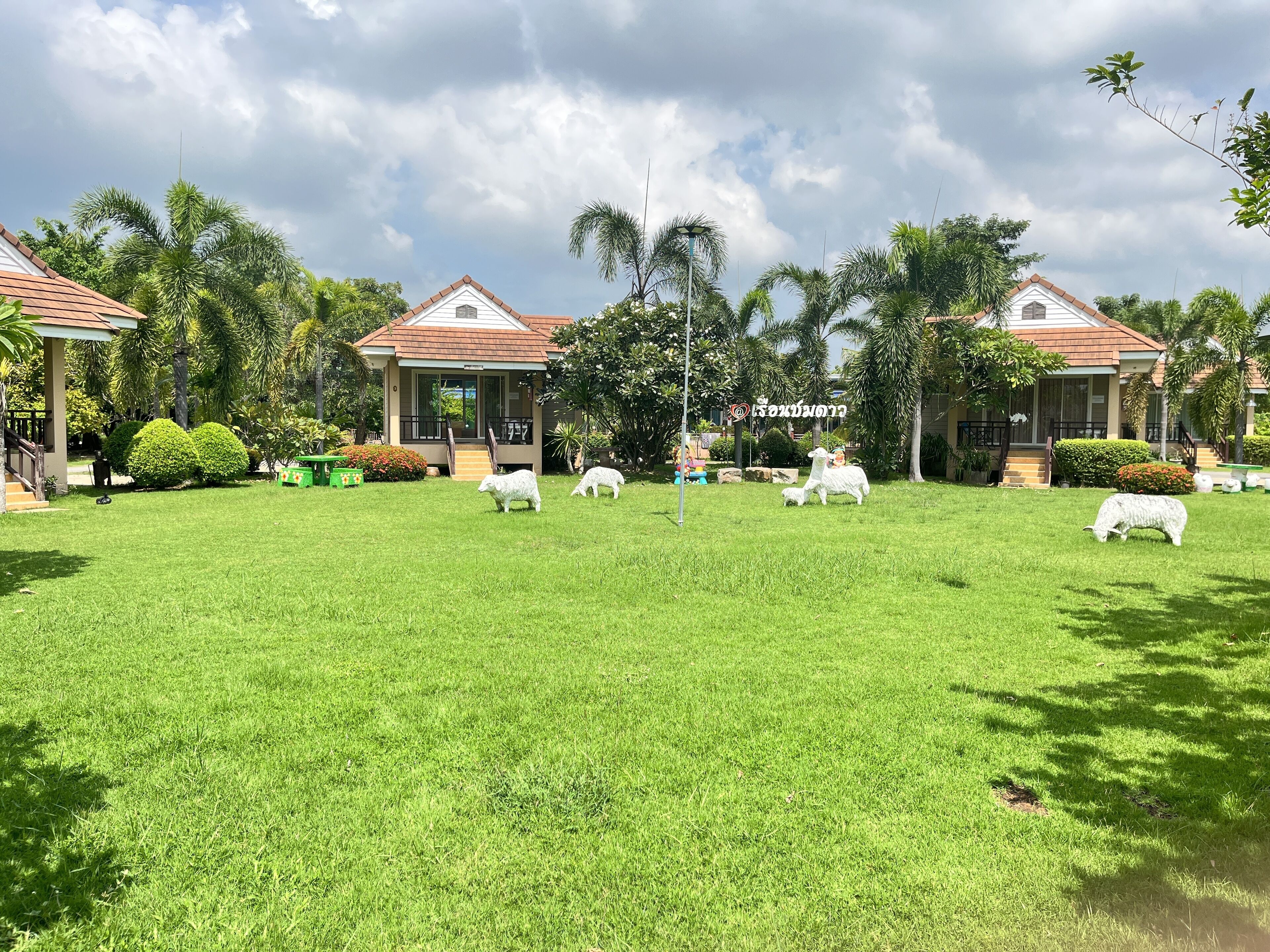Reuan Chom Dao Resort