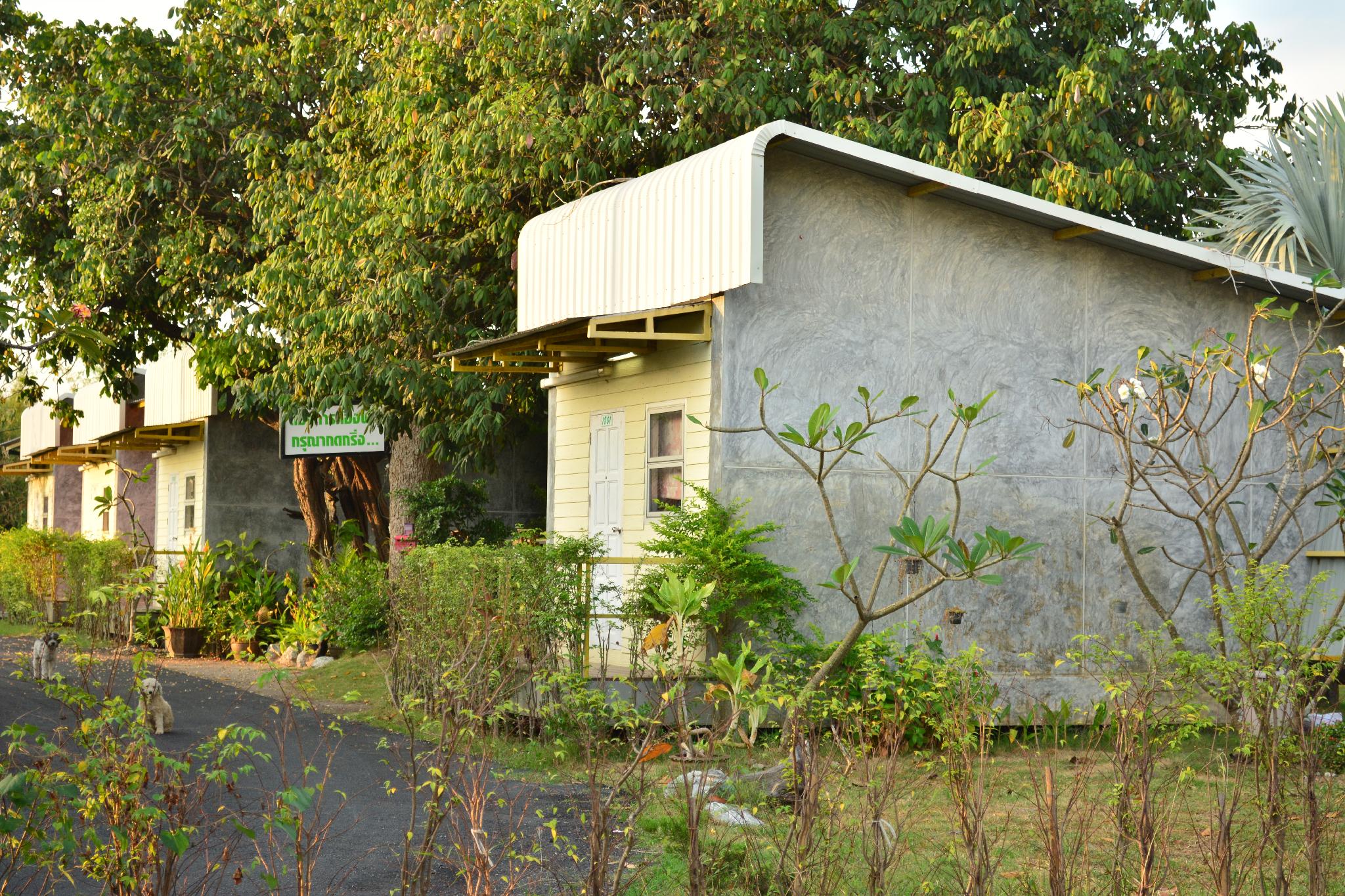 18 Bonsai Garden Resort