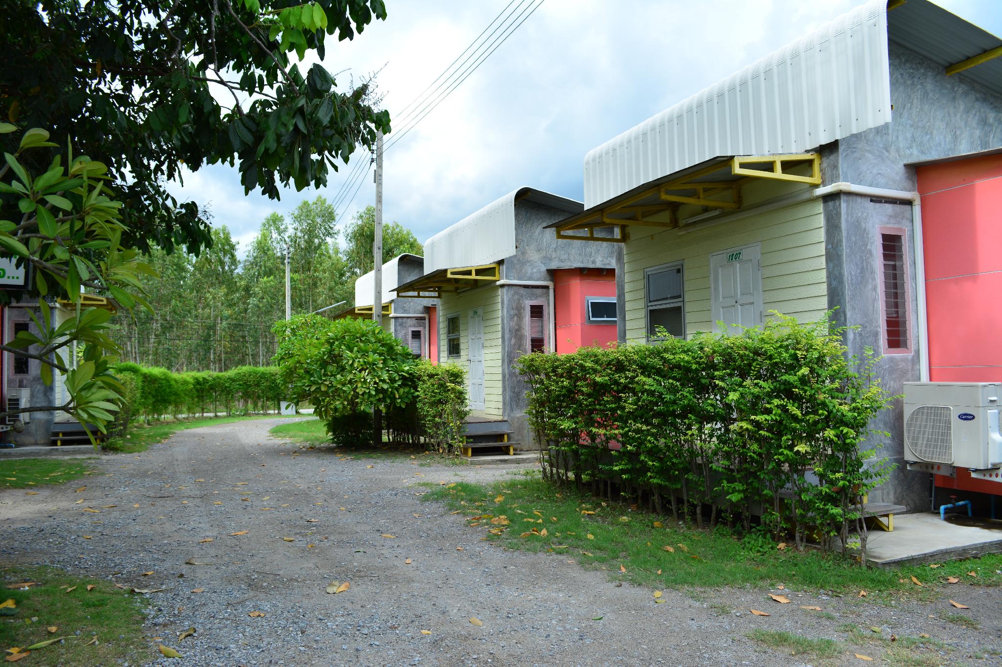 18 Bonsai Garden Resort
