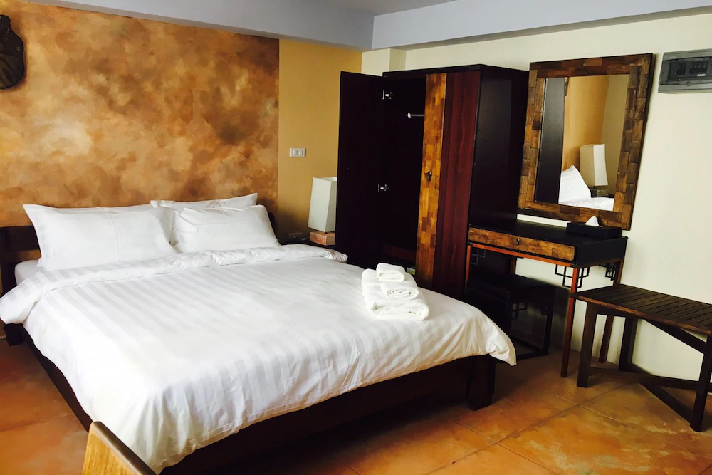Arcadia Maephim Luxury Serviced Apartments