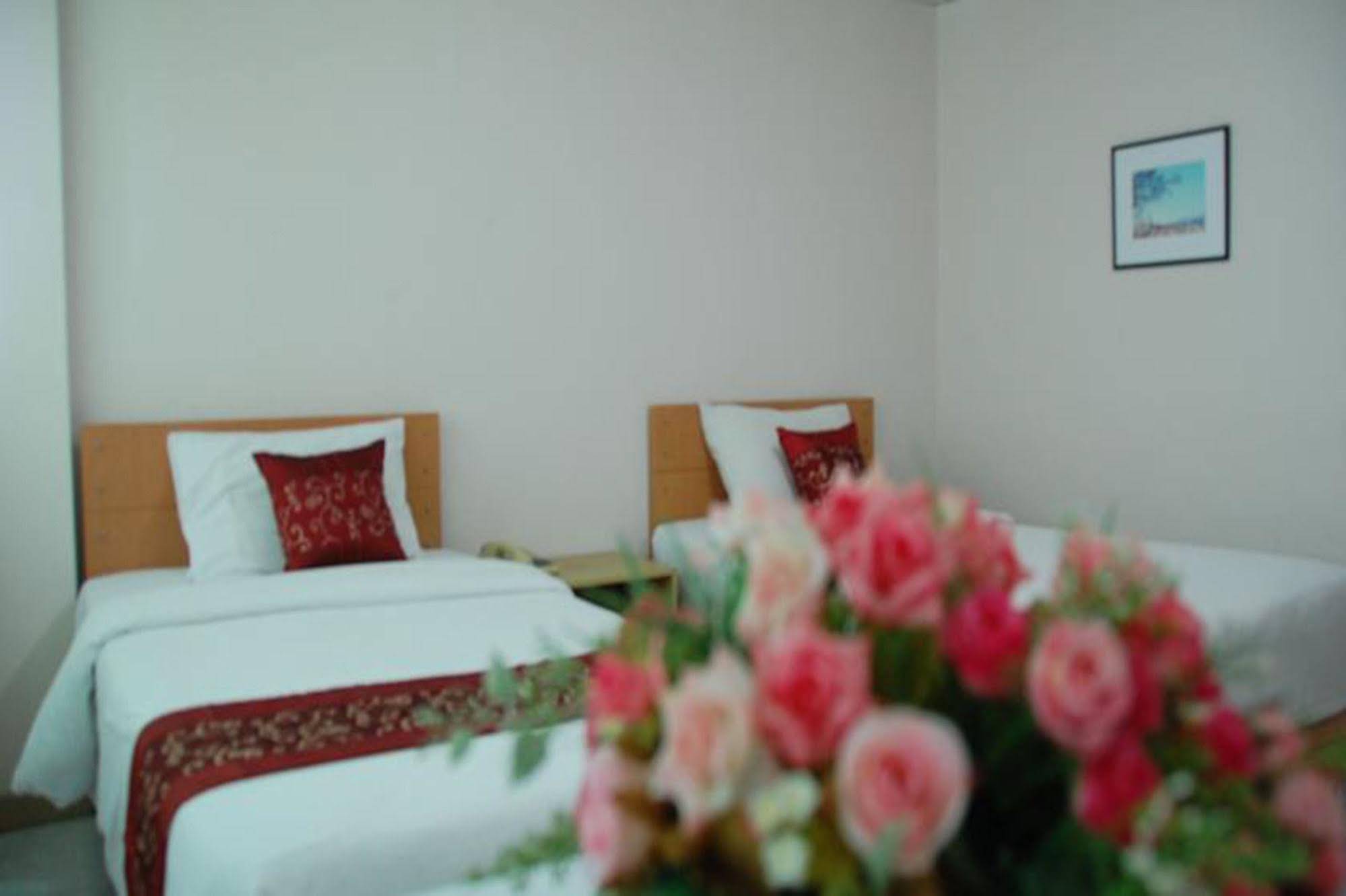 Central Place Hotel