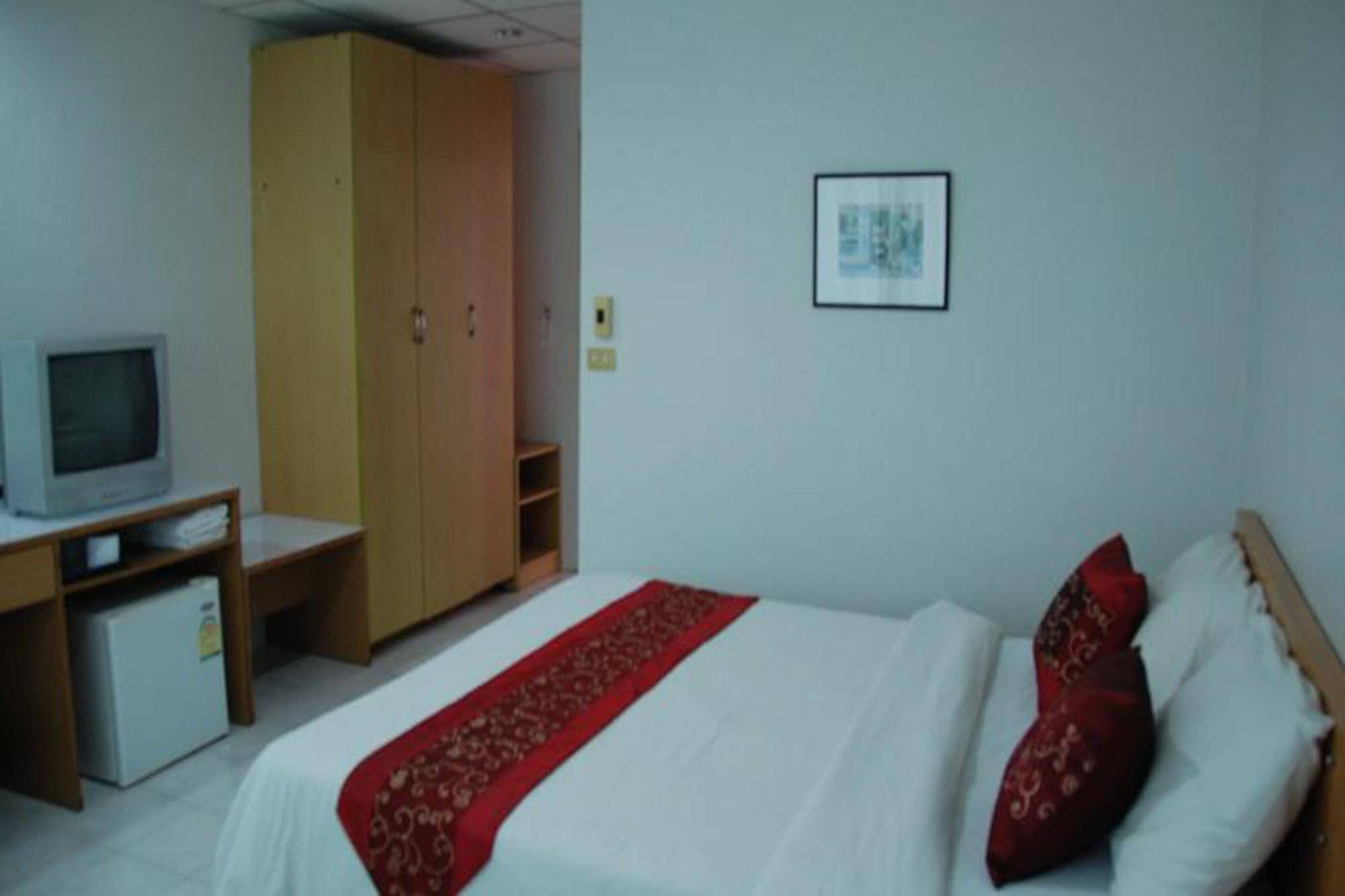 Central Place Hotel