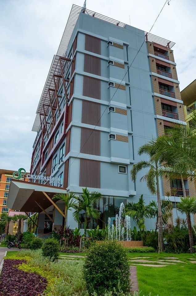 Crystal Jade Hotel