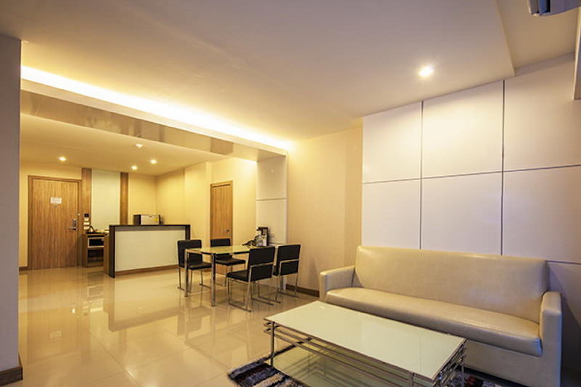 Golden City Rayong Hotel