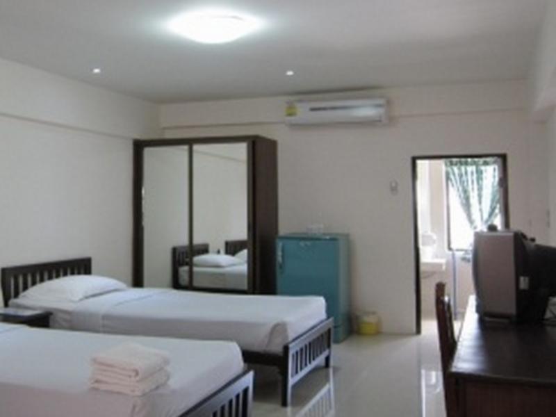 Golden House Service Apartment