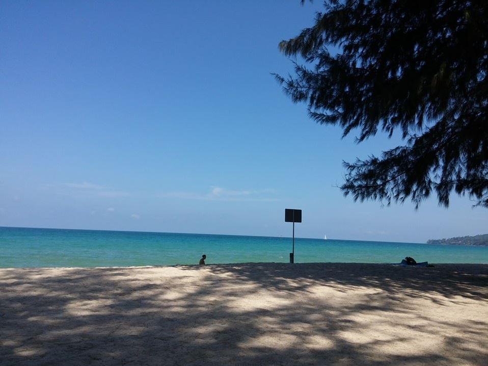 Grand Beach Condominium (B26)