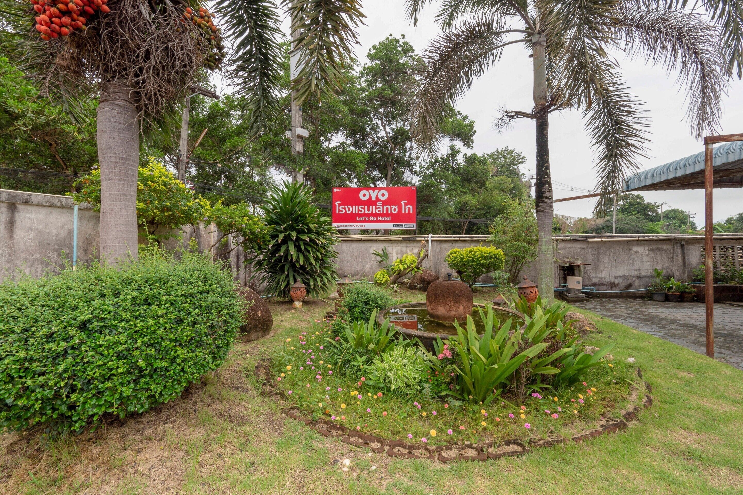 Lets Go Hotel by OYO Rooms