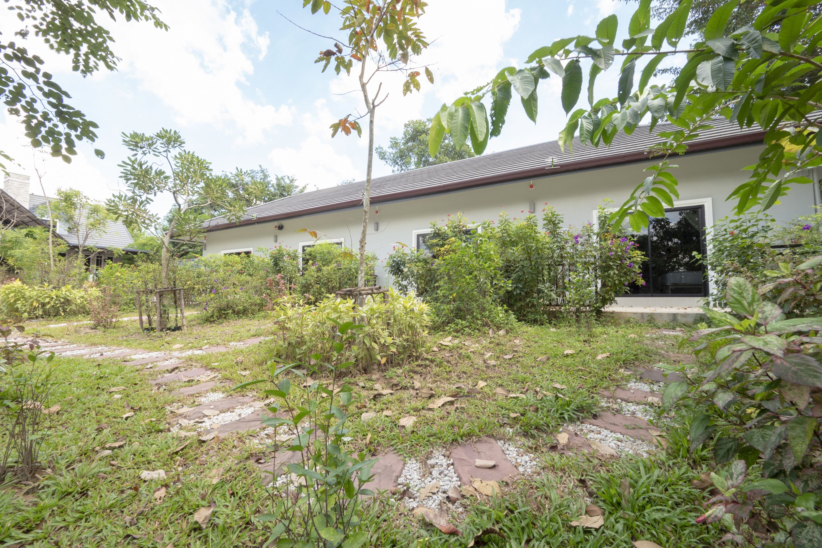OYO 75378 Thawapee Resort