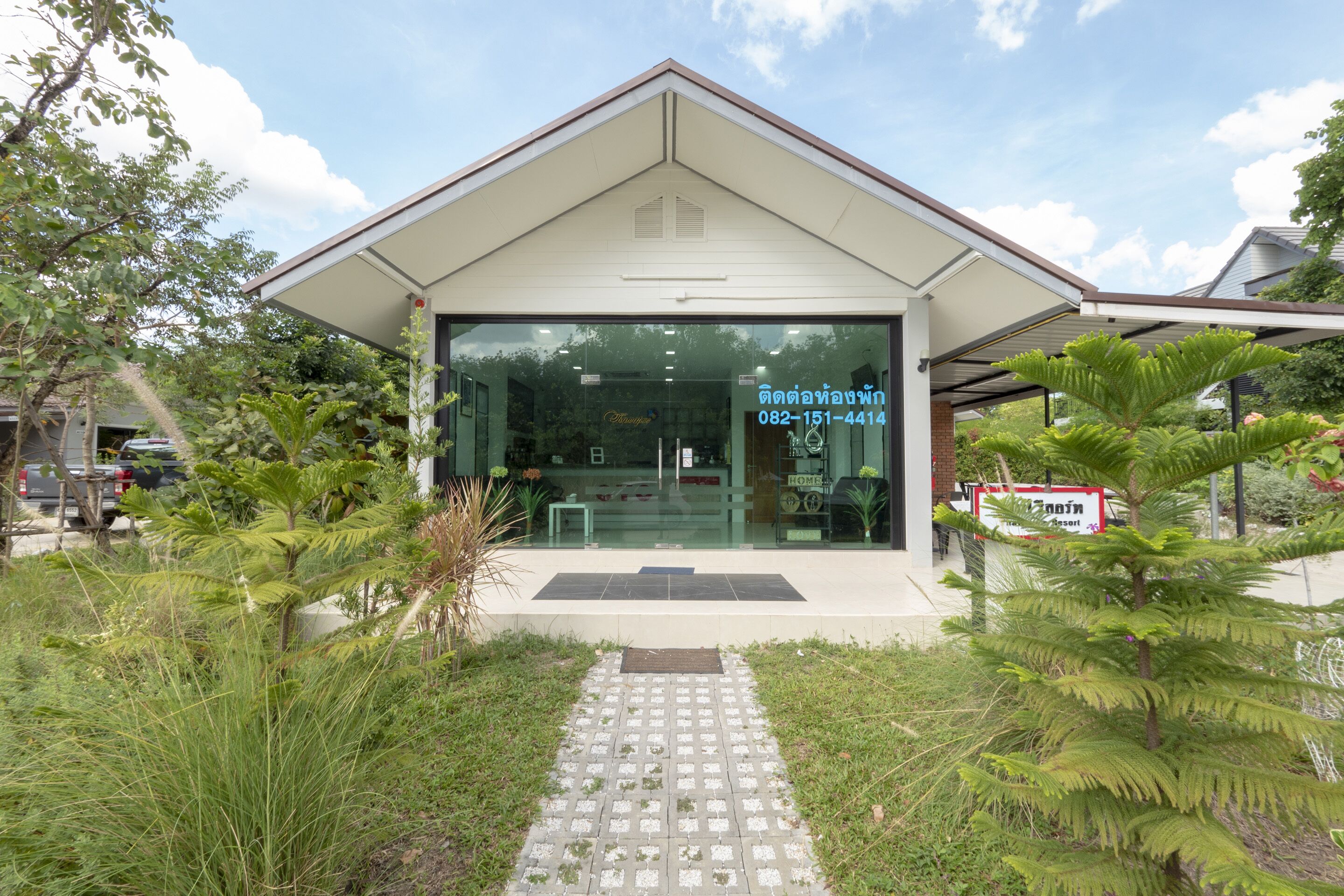 OYO 75378 Thawapee Resort