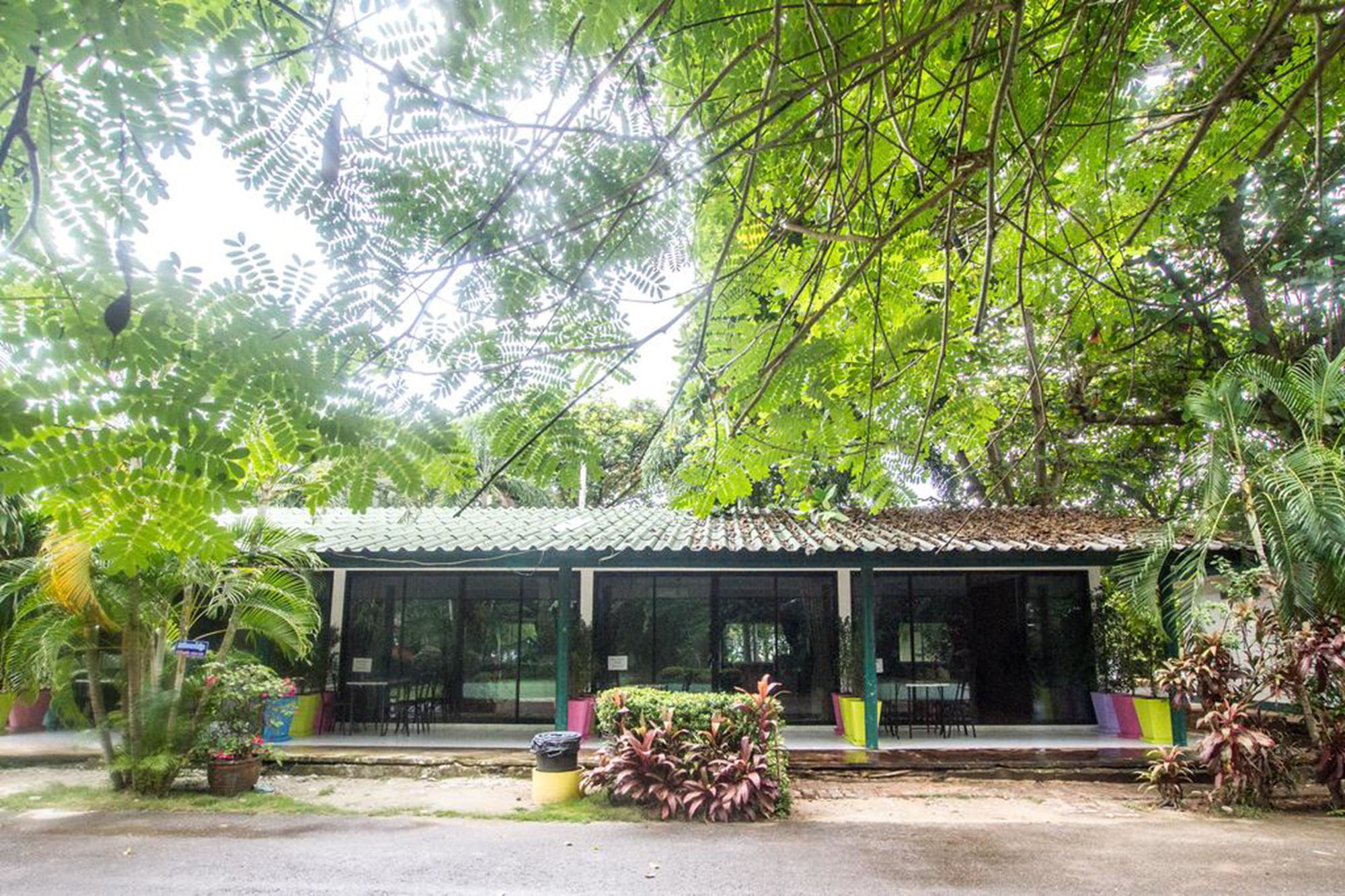 Phe Samed Villa Resort
