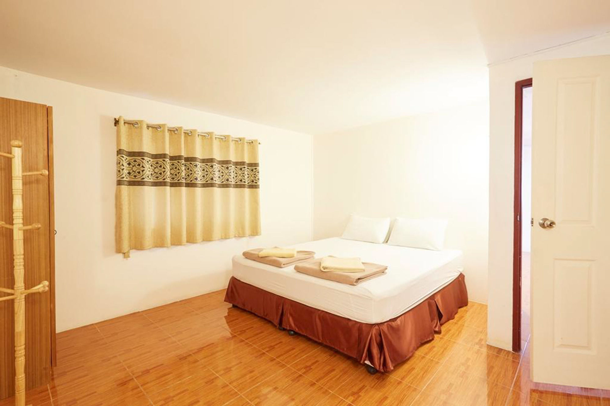 Phe Samed Villa Resort