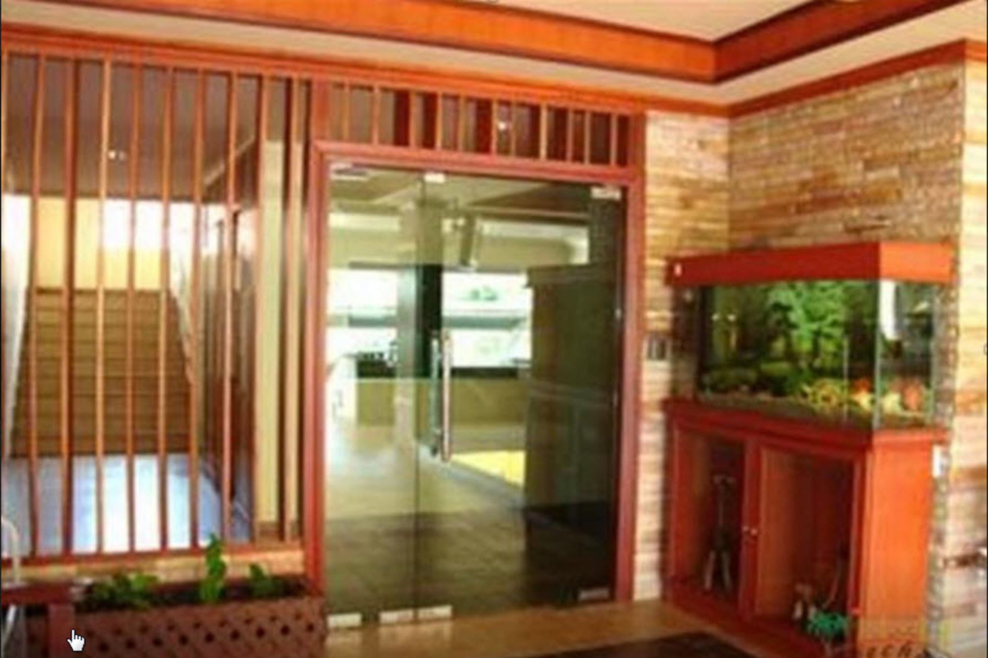 Preechana Golden Place Serviced Apartment