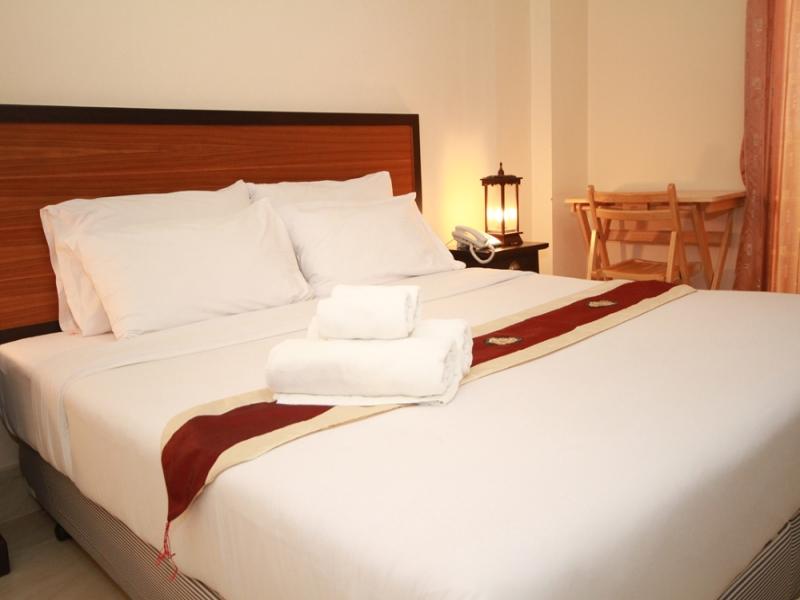 Rayong Lanna Hotel