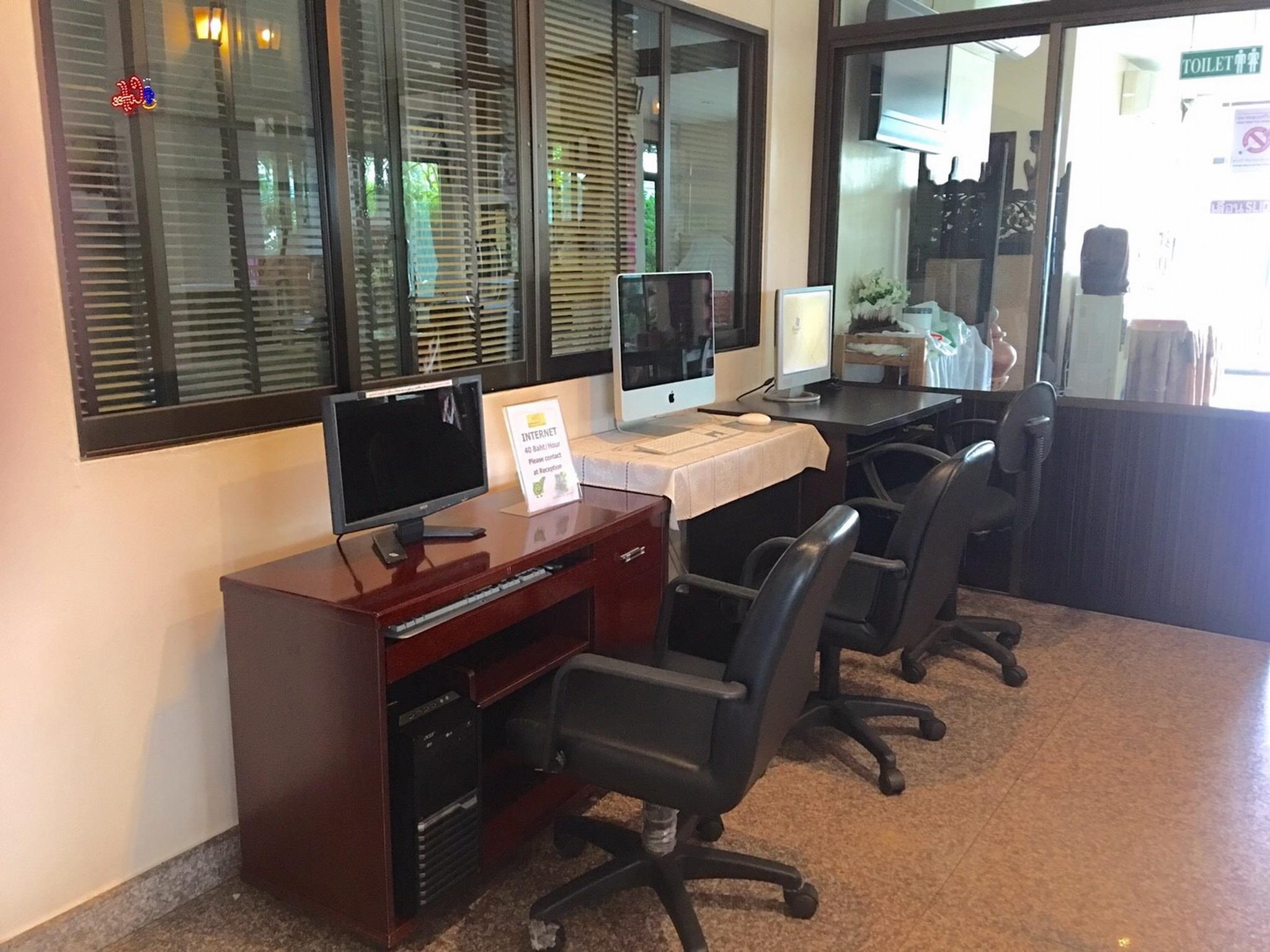 Rayong Lanna Hotel