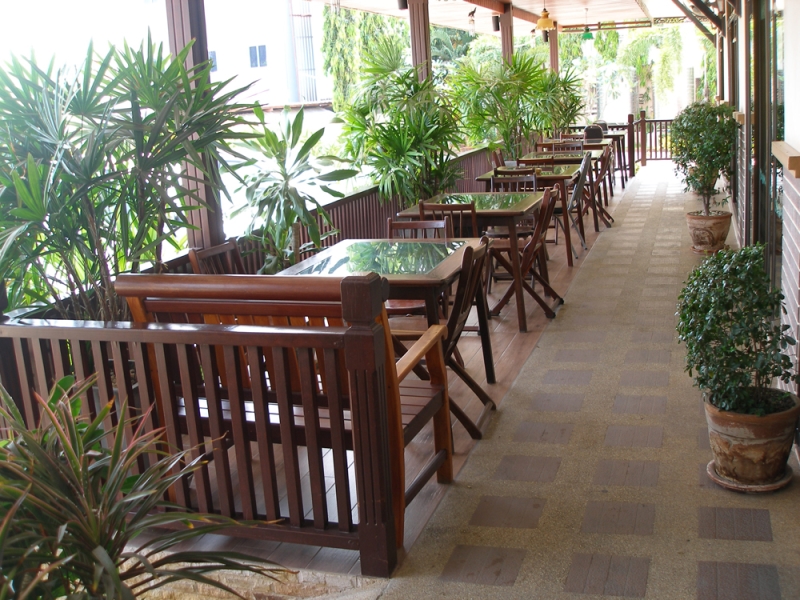 Rayong Lanna Hotel