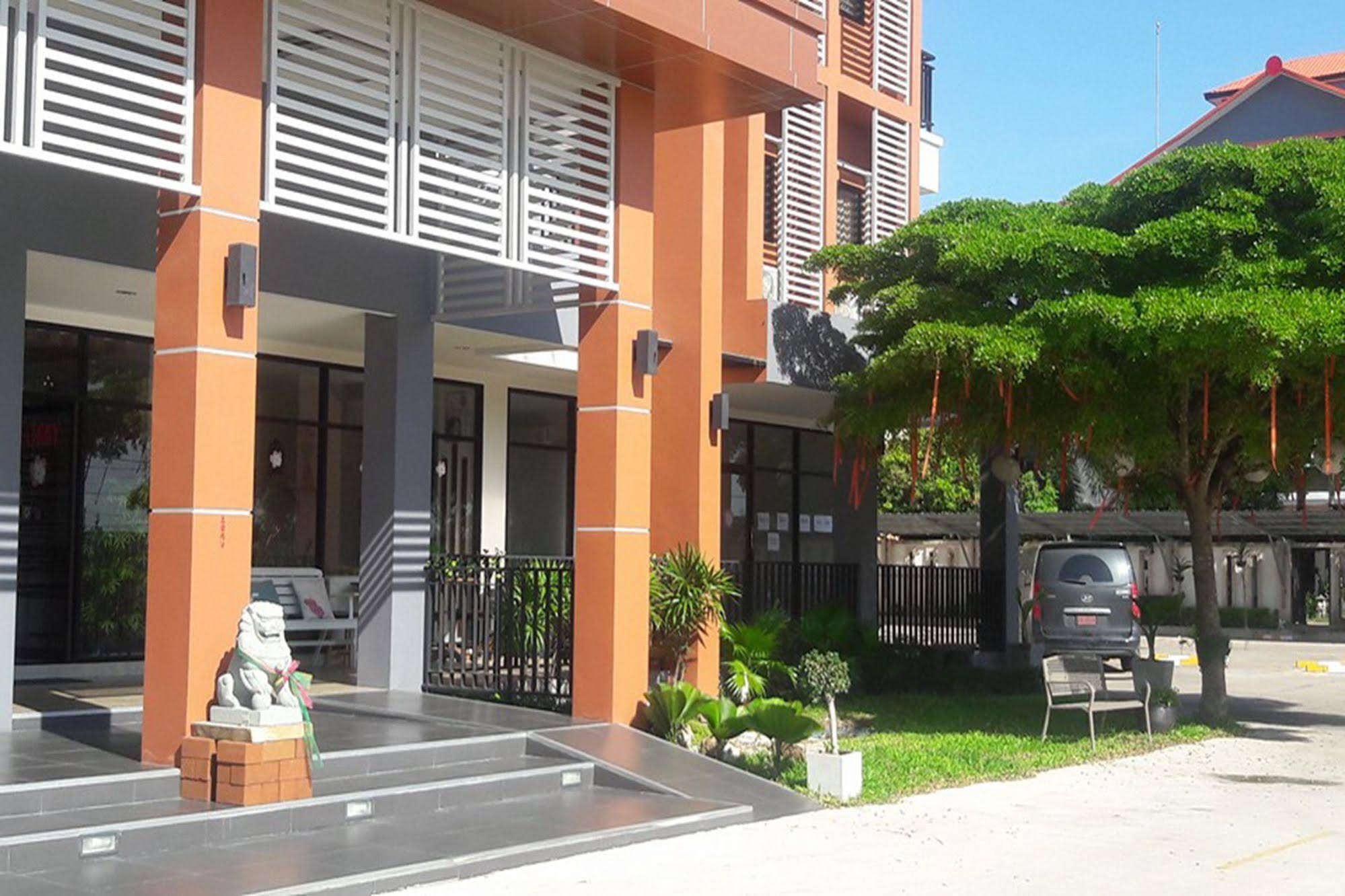Sakura Boutique Hotel and Resident